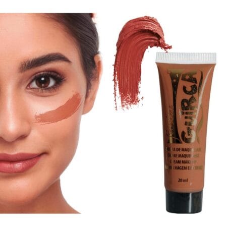 Hnědý make-up v tubě