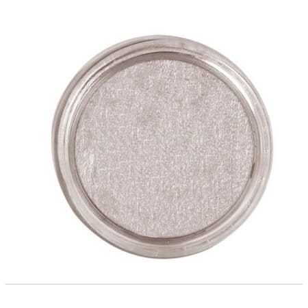 Stříbrný make-up na vodní bázi - pohled zepředu